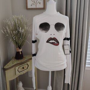 Lauren Moshi White Sweater with Black and Red Graphic